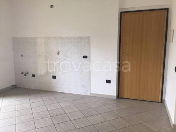 Appartamento in affitto a Cinisello Balsamo via Robecco, 81, non arredato/vuoto, cucina a vista TrovaCasa