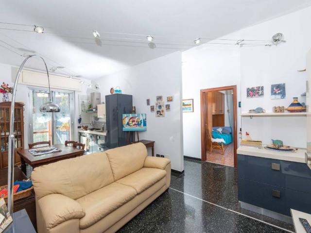 Appartamento in affitto a Cogoleto GE