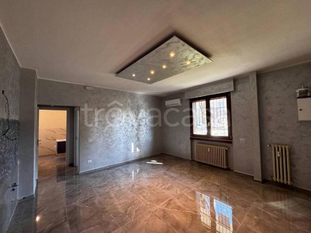 Appartamento in affitto a Codogno viale Luigi Gandolfi, 7/b, non arredato/vuoto, ristrutturato, zona residenziale TrovaCasa