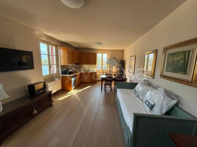 Appartamento in affitto a Colico piazza Garibaldi 24, non arredato/vuoto, vista lago, ristrutturato TrovaCasa