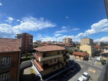 Appartamento in affitto a Collegno via Regina Giovanna, 15, non arredato/vuoto, terrazzo, ristrutturato TrovaCasa