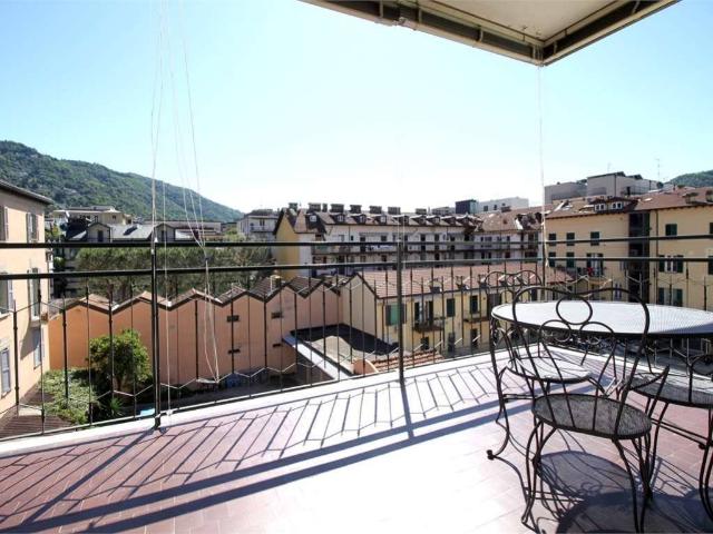 Appartamento in affitto a Como CO