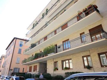 Appartamento in affitto a Como CO