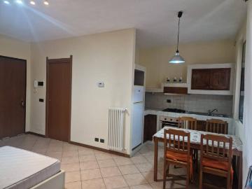Appartamento in affitto a Como CO