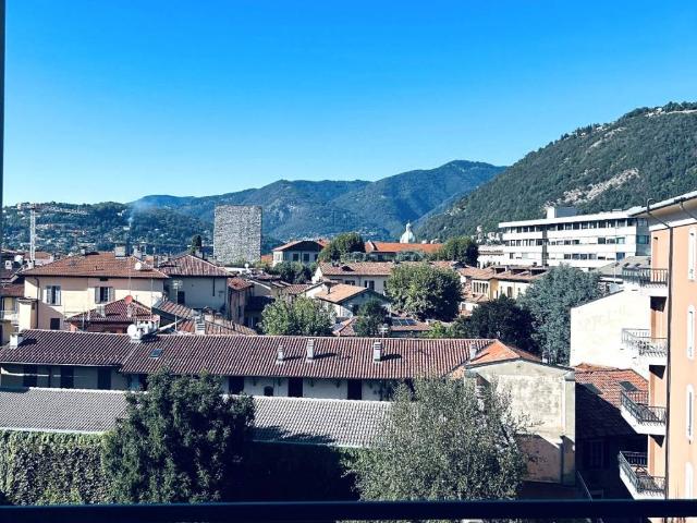 Appartamento in affitto a Como CO