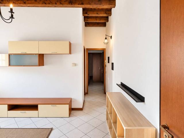 Appartamento in affitto a Como CO