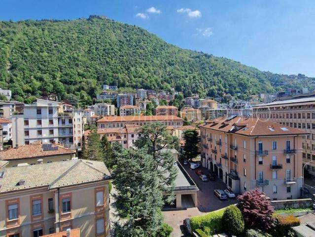 Appartamento in affitto a Como CO