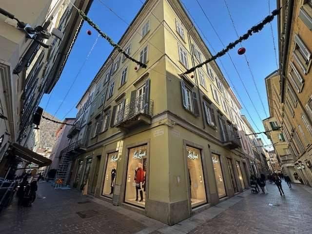 Appartamento in affitto a Como CO