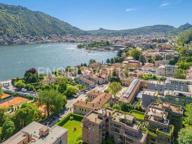 Appartamento in affitto a Como CO