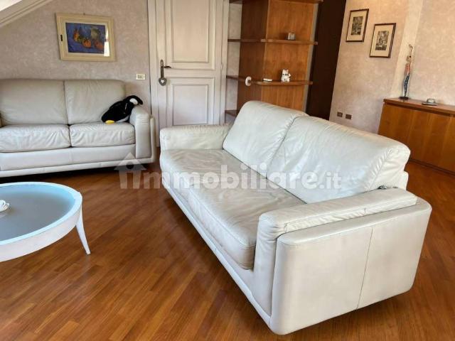 Appartamento in affitto a Como CO
