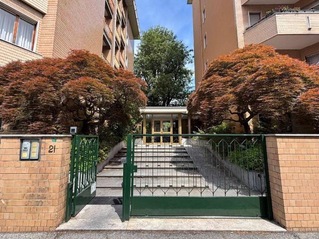 Appartamento in affitto a Como CO