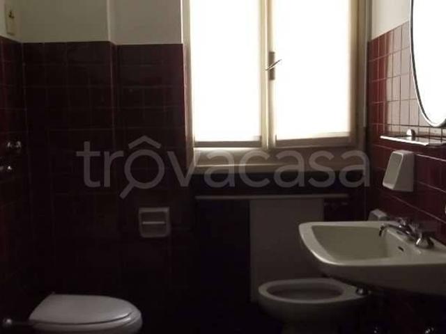 Appartamento in affitto a Como, arredato, ascensore, balcone TrovaCasa