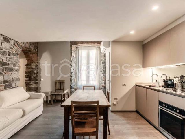 Appartamento in affitto a Como, Borghi