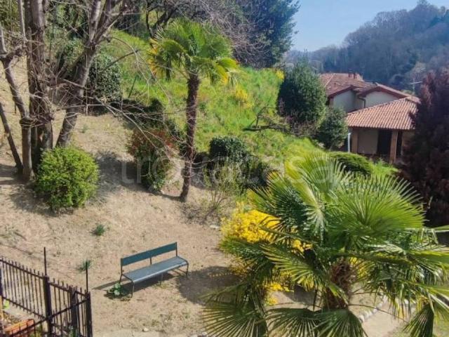 Appartamento in affitto a Como nulli, 18, arredato, box, terrazzo TrovaCasa
