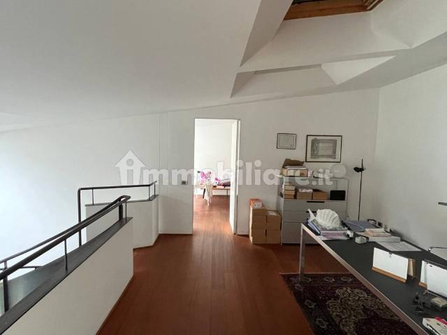 Appartamento in affitto a Como via Martino Anzi 34, giardino privato, posto auto, box TrovaCasa