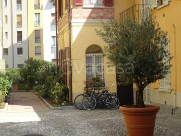 Appartamento in affitto a Como via Borgo Vico, 48, arredato, posto auto, travi a vista TrovaCasa