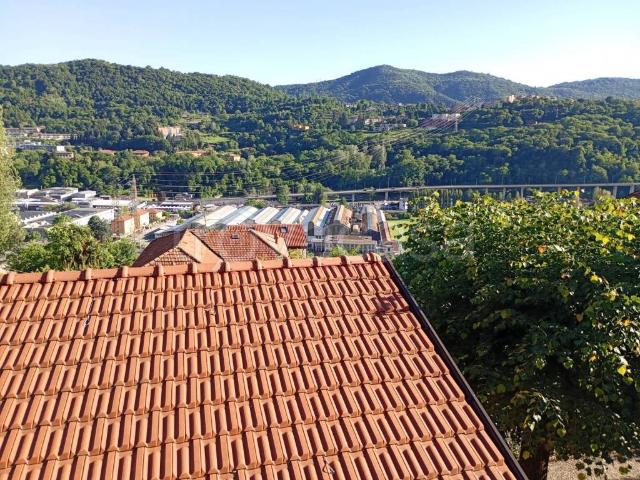 Appartamento in affitto a Como via Borromini, 18, vista lago, balcone, studio TrovaCasa