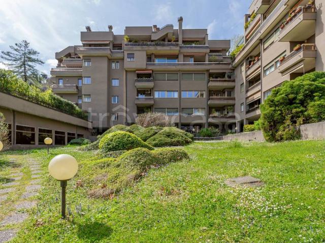 Appartamento in affitto a Como via Ludovico Lazzaro Zamenhof, 1, arredato, giardino, box TrovaCasa