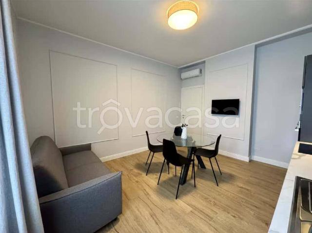 Appartamento in affitto a Como via Valleggio, arredato, vista panoramica TrovaCasa