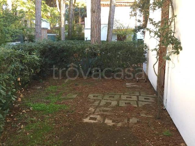 Appartamento in affitto a Comacchio viale Giacomo Puccini, 97, arredato, giardino privato, balcone TrovaCasa