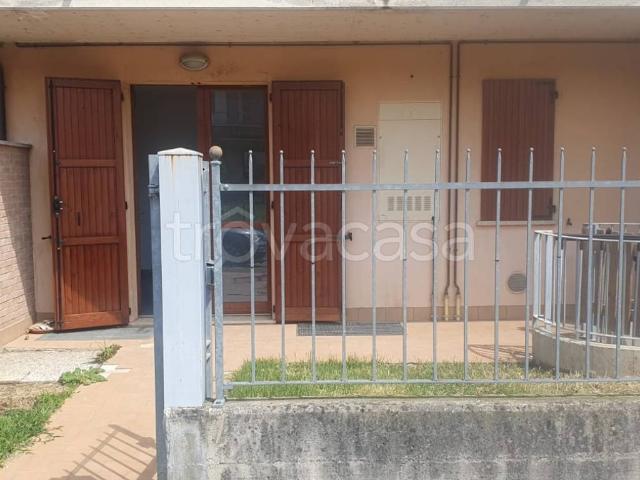 Appartamento in affitto a Comun Nuovo via Paolo Borsellino, non arredato/vuoto, giardino privato, box TrovaCasa