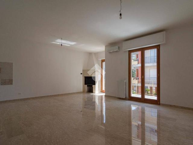 Appartamento in affitto a Conversano BA
