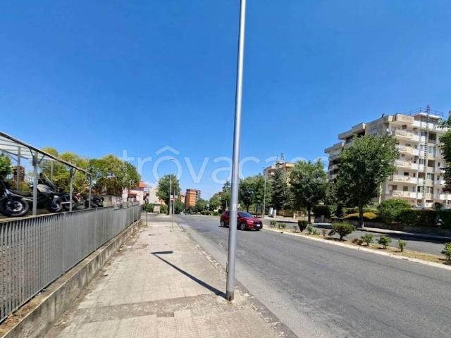 Appartamento in affitto a Cosenza viale Cosmai, 42, non arredato/vuoto, box, terrazzo TrovaCasa
