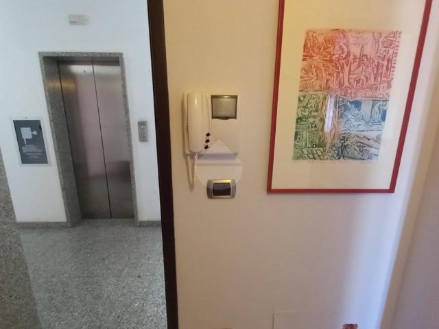 Appartamento in affitto a Cosenza viale Giacomo Mancini, arredato, riscaldamento autonomo, angolo cottura TrovaCasa