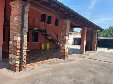 Appartamento in affitto a Costabissara VI