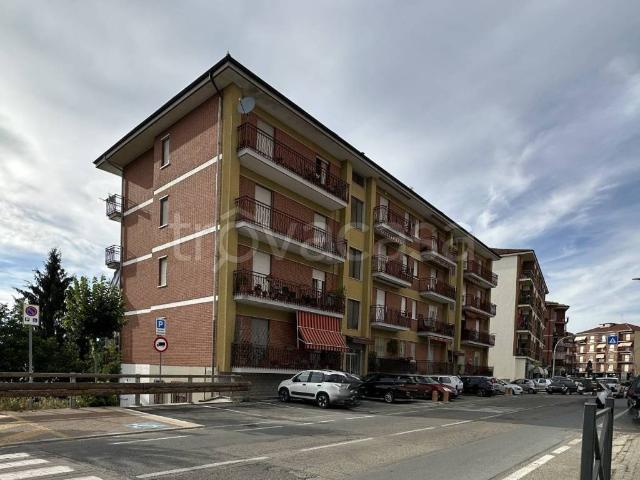 Appartamento in affitto a Costigliole d'Asti piazza Medici del Vascello, arredato, posto auto, luminoso TrovaCasa