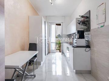 Appartamento in affitto a Cormano MI
