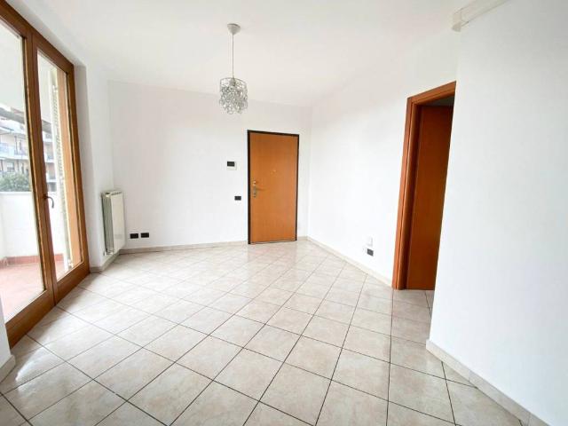 Appartamento in affitto a Cornaredo MI