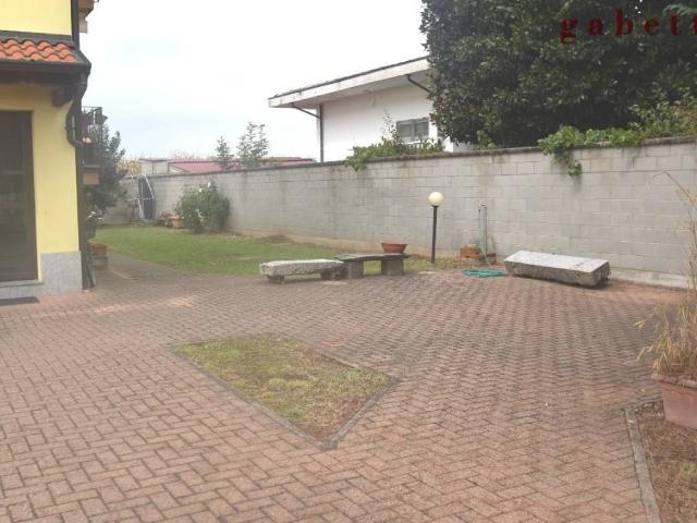 Appartamento in affitto a Corbetta MI