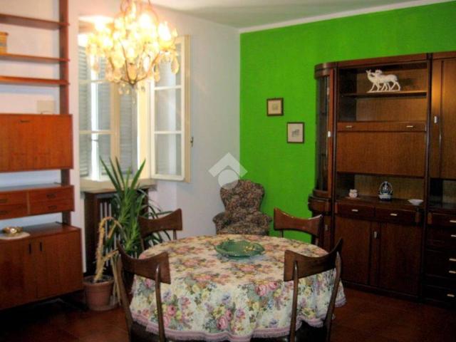 Appartamento in affitto a Corbetta piazza del Popolo, 28, parzialmente arredato, centrale, cucina a vista TrovaCasa