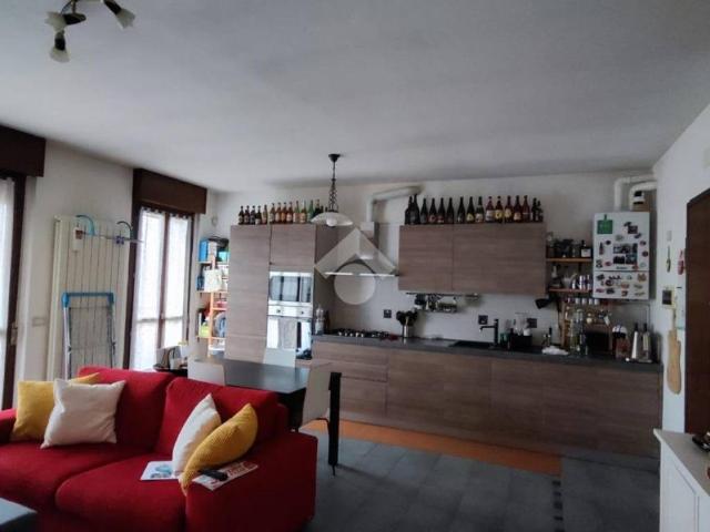 Appartamento in affitto a Corbetta via Paganini, 15, non arredato/vuoto, cantina, balcone TrovaCasa
