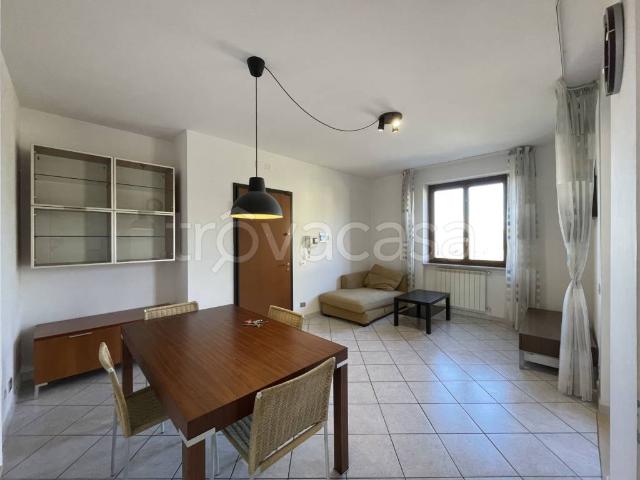 Appartamento in affitto a Corciano via Francesco Crispi, 15, arredato, terrazzo, zona residenziale TrovaCasa
