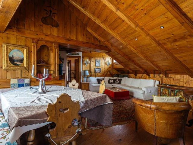 Appartamento in affitto a Cortina d'Ampezzo via rinaldo menardi, 37