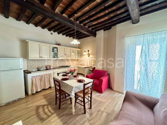 Appartamento in affitto a Cortona via Benedetti TrovaCasa
