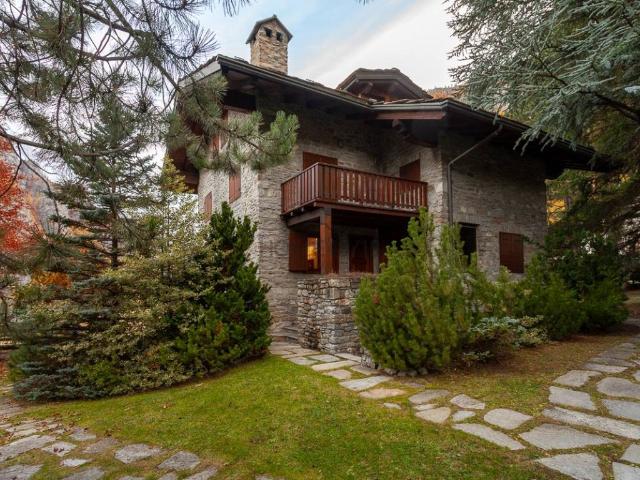 Appartamento in affitto a Courmayeur AO