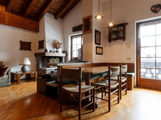 Appartamento in affitto a Courmayeur AO
