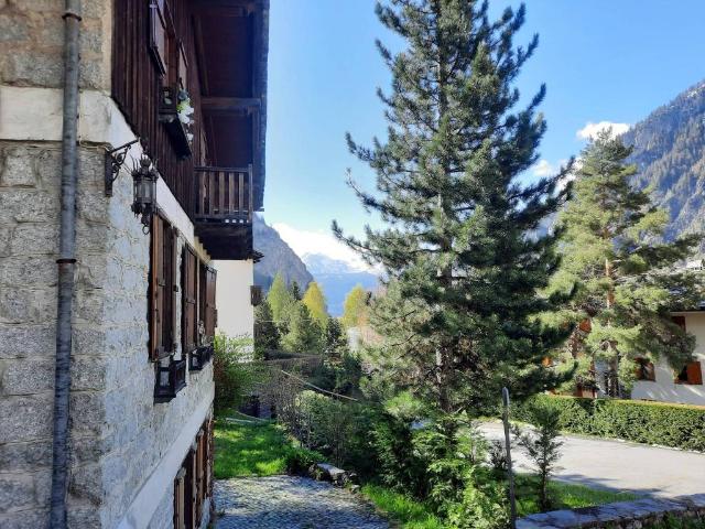 Appartamento in affitto a Courmayeur AO