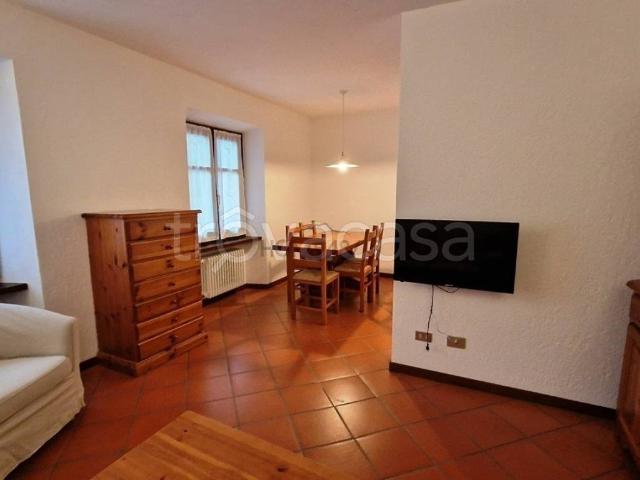 Appartamento in affitto a Courmayeur via Roma, 88A, arredato, lavatrice, lavastoviglie TrovaCasa