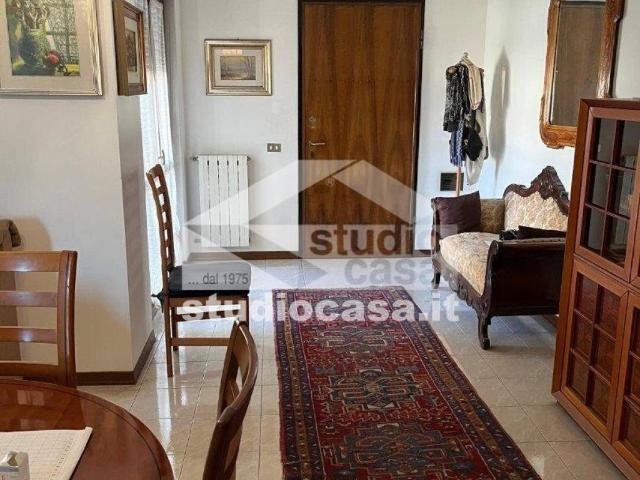 Appartamento in affitto a Cremona, arredato, box, ascensore TrovaCasa