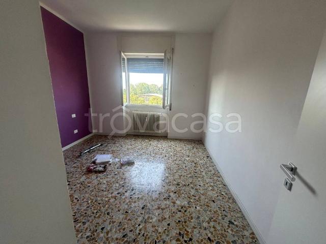 Appartamento in affitto a Cremona via degli Arenili, 35, non arredato/vuoto, box, pannelli solari TrovaCasa