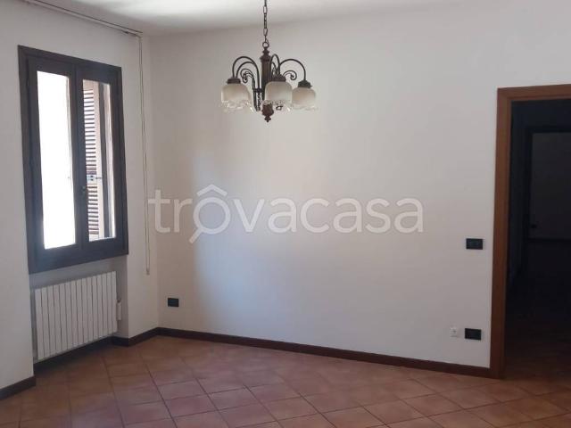 Appartamento in affitto a Cremona via dei Rustici, non arredato/vuoto, riscaldamento autonomo, ascensore TrovaCasa