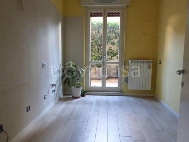 Appartamento in affitto a Cremona via Sabotino, 2, non arredato/vuoto, giardino privato, ascensore TrovaCasa