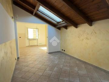 Appartamento in affitto a Crescentino via mazzini, 57, non arredato/vuoto, doppi vetri, balcone TrovaCasa
