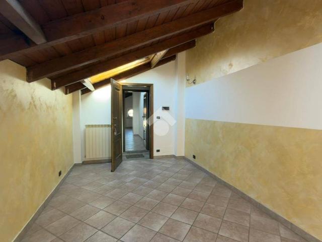 Appartamento in affitto a Crescentino via mazzini, 57, non arredato/vuoto, doppi vetri, balcone TrovaCasa
