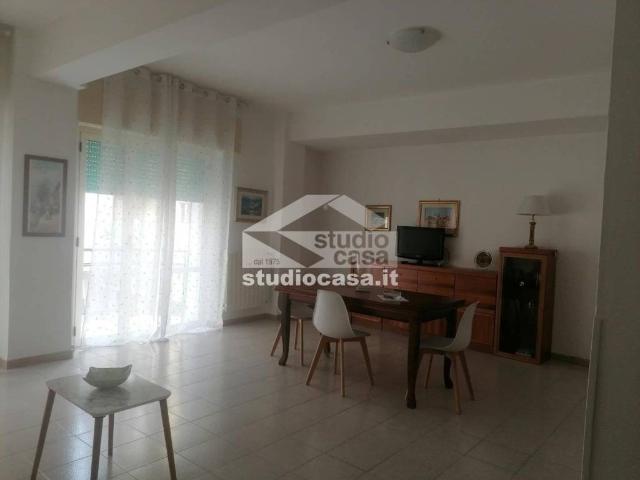 Appartamento in affitto a Crotone KR