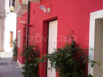 Appartamento in affitto a Crotone piazza Bartolo Villaroja, arredato, centrale, angolo cottura TrovaCasa